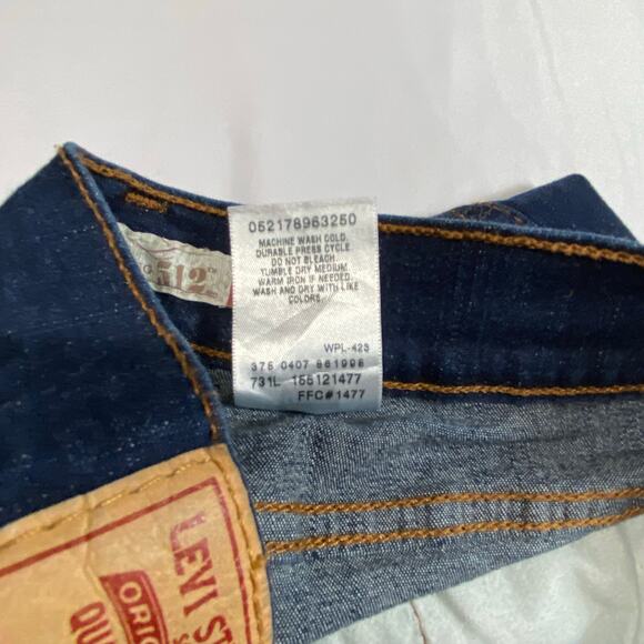 Levi’s 512 Perfectly Slimming Womens Jeans Bootcut Stretch Size 12M Dark Wash - Picture 14 of 14